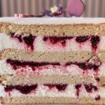 Vanília-bogyós gyümölcs torta 12 SZELET