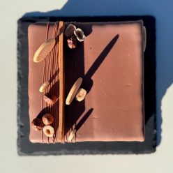   Mogyoró-karamell mignon torta 9 szeletes /búzaliszt mentes/